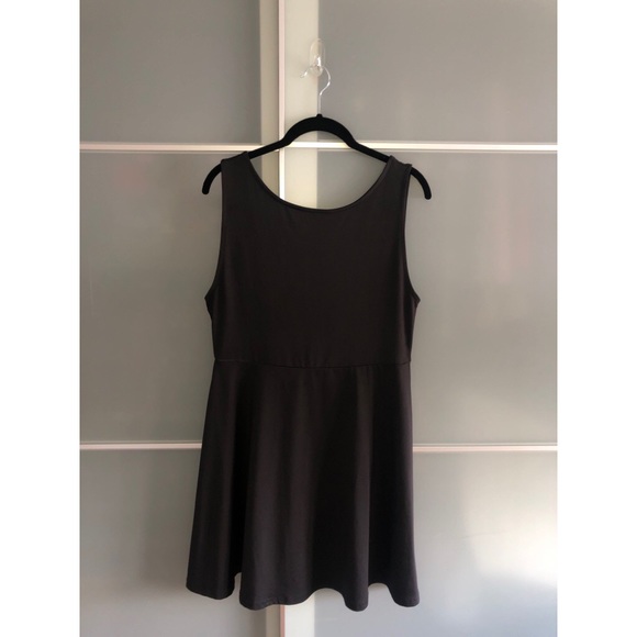 H&M Black Shiny Spandex Skater Dress - Picture 2 of 6